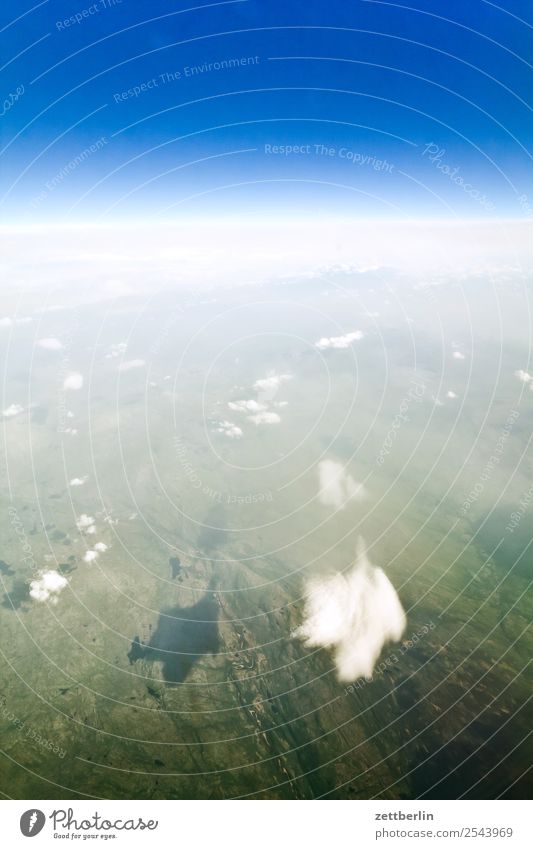 Wolken über Norwegen Aussicht Fensterblick Ferien & Urlaub & Reisen fliegen Luftverkehr fliegend Flugzeug Himmel Himmel (Jenseits) Horizont Landschaft