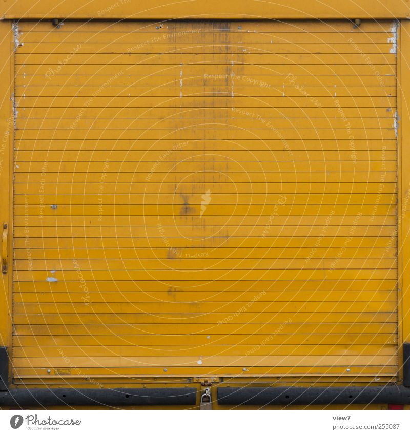 du hast Post Handel Güterverkehr & Logistik Mauer Wand Fassade Verkehr Verkehrsmittel Fahrzeug Lastwagen Bauwagen Metall Stahl Linie Streifen alt authentisch