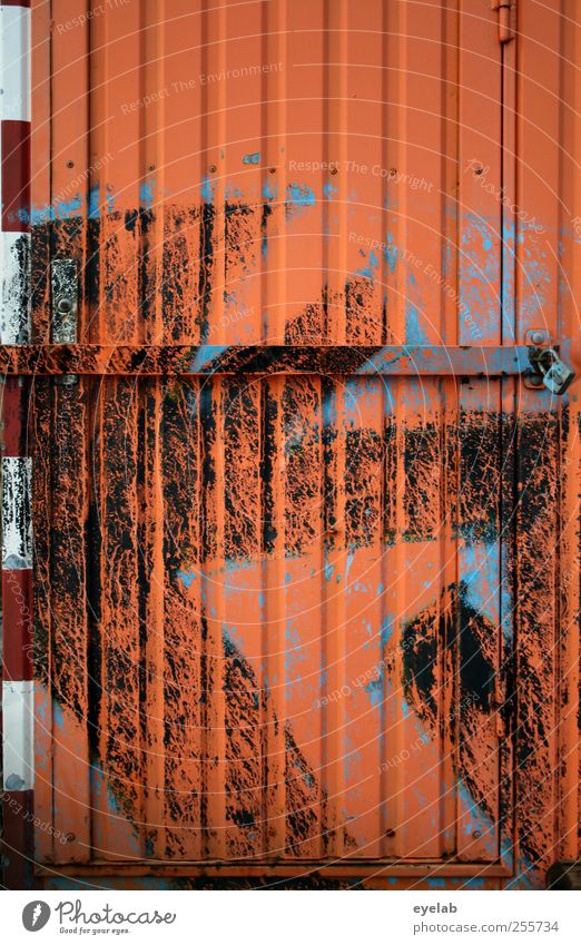 Orangenschale Mauer Wand Fassade Verkehr Straßenverkehr Verkehrszeichen Verkehrsschild Bauwagen Zeichen Ornament Schilder & Markierungen Graffiti alt dreckig