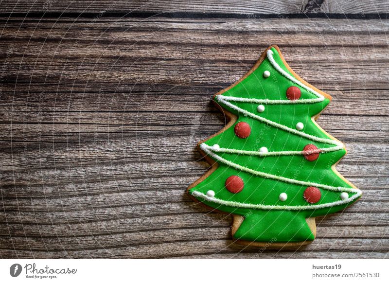 Weihnachtsgebäck auf Holztisch. Lebensmittel Kuchen Dessert Süßwaren Ferien & Urlaub & Reisen Dekoration & Verzierung Feste & Feiern Weihnachten & Advent