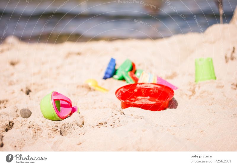 Sandspielzeug am Strand Wellness harmonisch Freizeit & Hobby Spielen Ferien & Urlaub & Reisen Tourismus Ausflug Ferne Freiheit Sommer Sommerurlaub Sonne