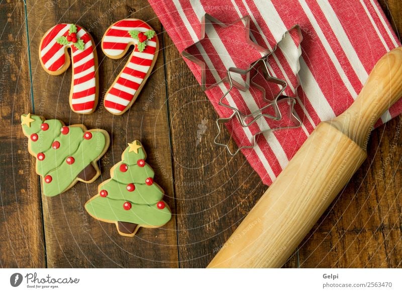 Leckere Weihnachtskekse Dessert Kräuter & Gewürze Winter Dekoration & Verzierung Tisch Feste & Feiern Weihnachten & Advent Baum Holz Ornament lecker braun grün