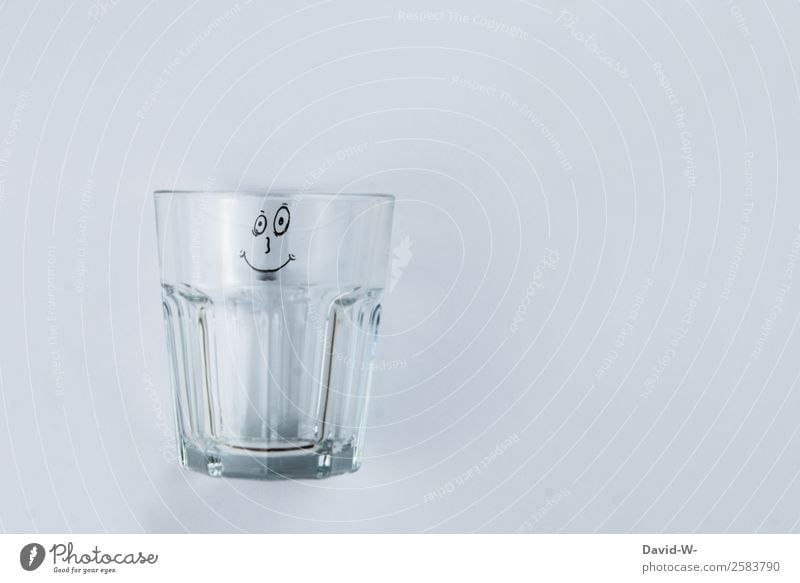 leerer Gesichtsausdruck Getränk trinken Erfrischungsgetränk Trinkwasser Glas Lifestyle elegant Stil Design Kindheit Kunst Kunstwerk beobachten Smiley grinsen