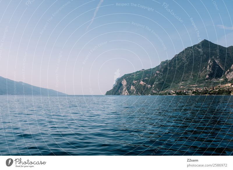 Gardasee | Italien Natur Landschaft Sommer Schönes Wetter Berge u. Gebirge Seeufer nachhaltig natürlich blau ruhig Hoffnung Einsamkeit Idylle Umwelt