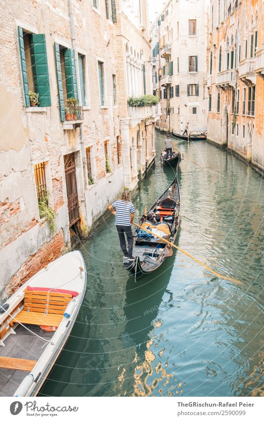 Venedig - Gondoliere Kleinstadt Stadt Hafenstadt Sehenswürdigkeit blau gelb gold grün silber weiß Italien Wasser Gondel (Boot) Kanal Wasserfahrzeug Schifffahrt