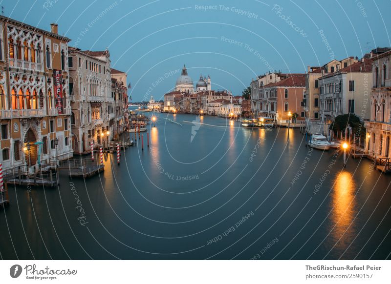 Venedig Kleinstadt Stadt Hafenstadt blau gelb gold Wasser Licht Italien Canal Grande Dom Reflexion & Spiegelung Außenaufnahme Menschenleer Textfreiraum oben