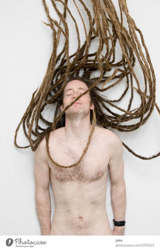 Medusa III maskulin Junger Mann Jugendliche Haare & Frisuren langhaarig Rastalocken außergewöhnlich Unendlichkeit trendy einzigartig nackt natürlich rebellisch