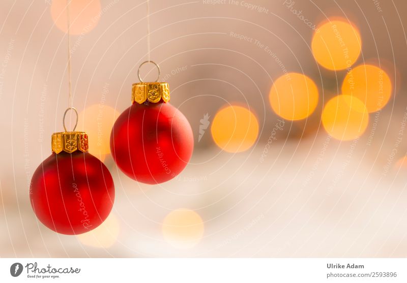 Zwei rote Weihnachtskugeln Design harmonisch Wohlgefühl ruhig Dekoration & Verzierung Postkarte Feste & Feiern Weihnachten & Advent Christbaumkugel Glas Gold