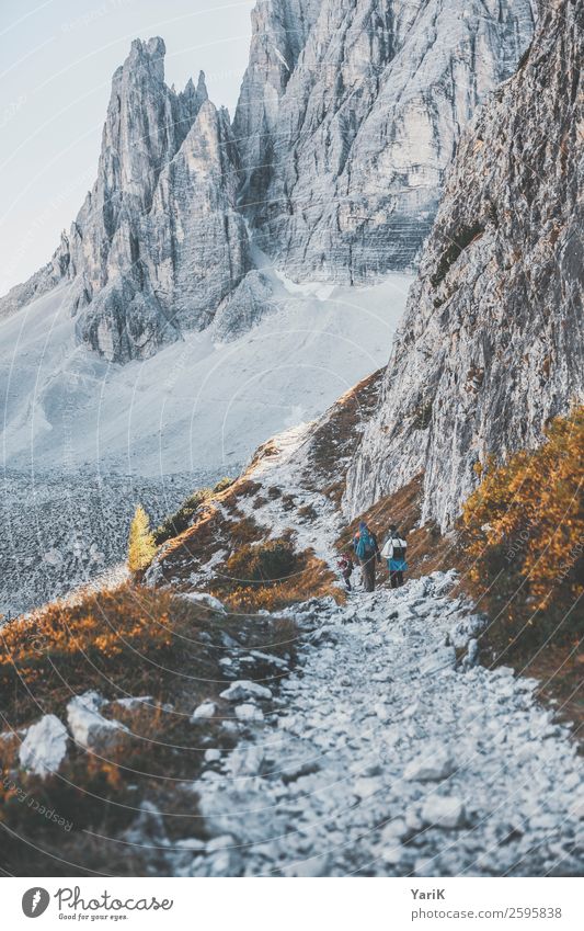steinig Ferien & Urlaub & Reisen Tourismus Ausflug Abenteuer Freiheit Berge u. Gebirge wandern Umwelt Natur Landschaft Herbst Schönes Wetter Alpen bläulich