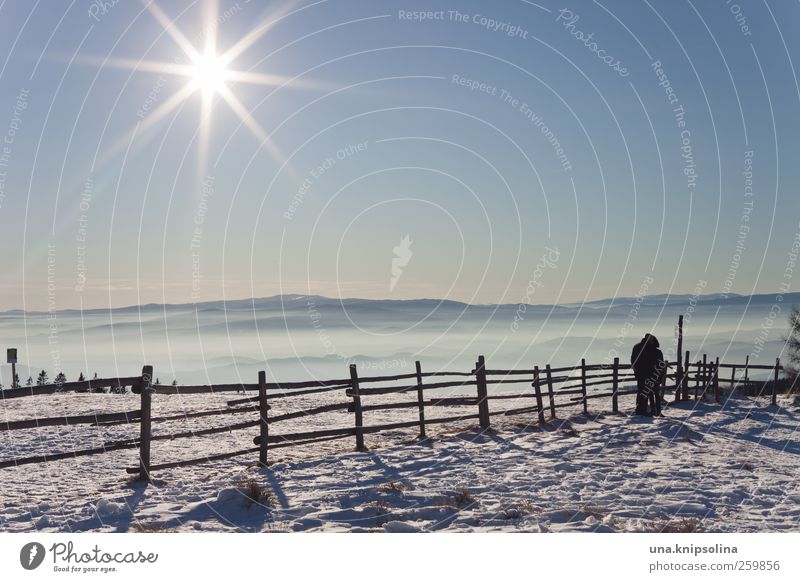 1445 m. ü. a. 2 Mensch Natur Landschaft Wolkenloser Himmel Sonne Sonnenlicht Winter Schönes Wetter Schnee Berge u. Gebirge Gipfel wandern kalt weiß Ferne