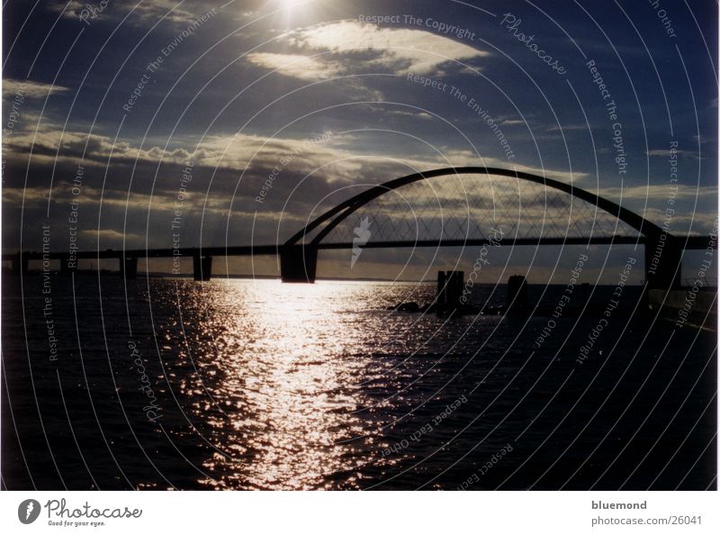 Fehmarnsundbrücke Sonnenuntergang Wellen Wolken Europa Wasser Brücke
