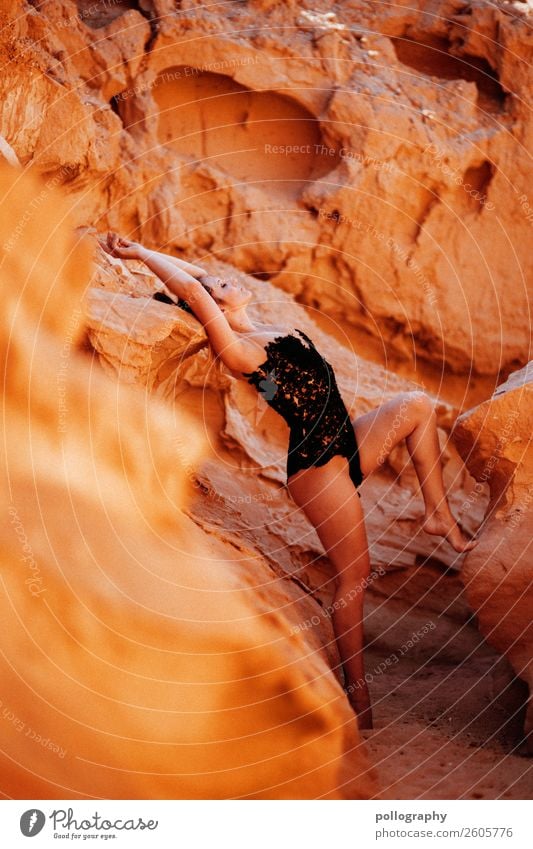Canyon Girl I Lifestyle kaufen elegant Stil schön Körper Ausflug Abenteuer Freiheit feminin 1 Mensch 18-30 Jahre Jugendliche Erwachsene Kunst Natur Sommer