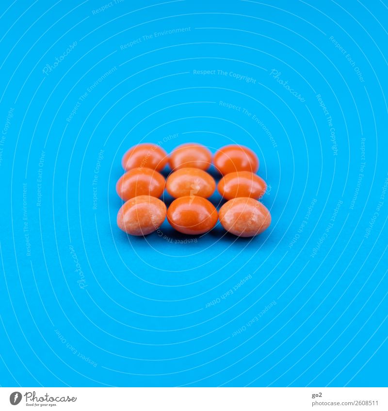Orange Pillen Lebensmittel Süßwaren Ernährung Diät Gesundheit Gesundheitswesen Behandlung Medikament ästhetisch rund blau orange Farbfoto Innenaufnahme