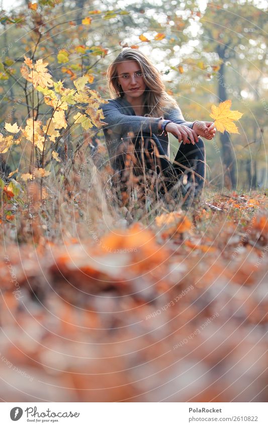 #A# Herbsttag Umwelt Natur Zufriedenheit herbstlich Herbstlaub Herbstfärbung Herbstbeginn Herbstwald Herbstwetter Frau Model Farbfoto Gedeckte Farben