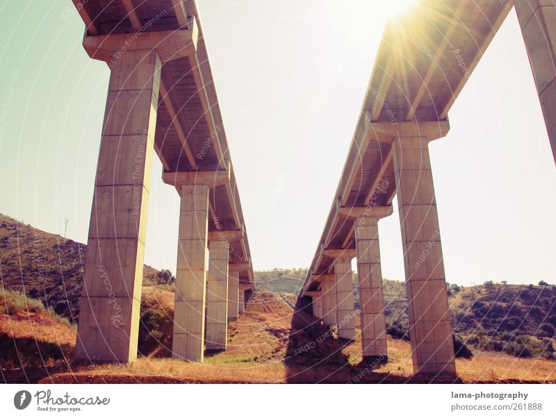 Under the brigde [XIV] Ferien & Urlaub & Reisen Sonnenlicht Andalusien Spanien Brücke Bauwerk Architektur Verkehr Verkehrsmittel Verkehrswege Autobahn