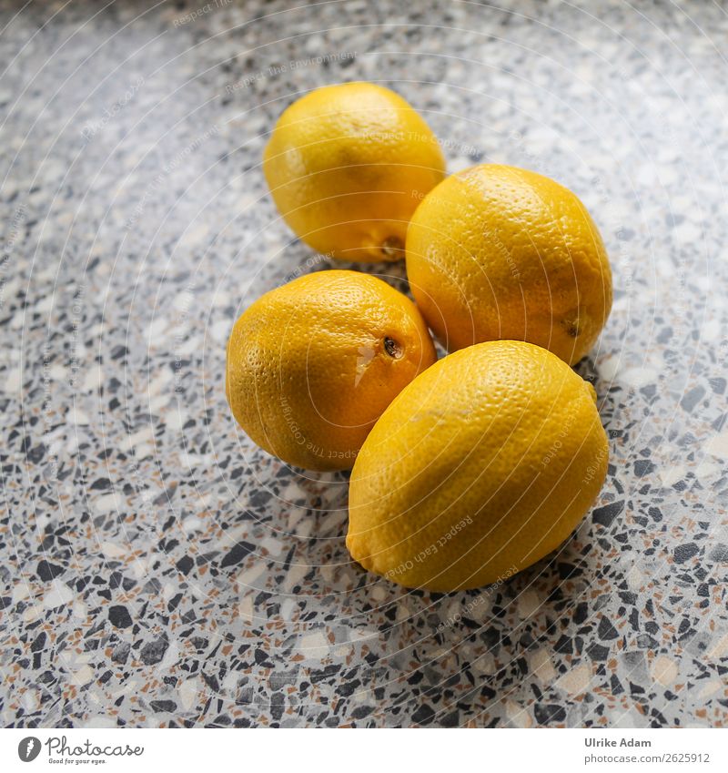 Vier Zitronen Frucht Zitrusfrüchte Limone Design Gesundheit Alternativmedizin Gesunde Ernährung Krankheit Leben sauer gelb Erkältung vitaminreich Vitamin C