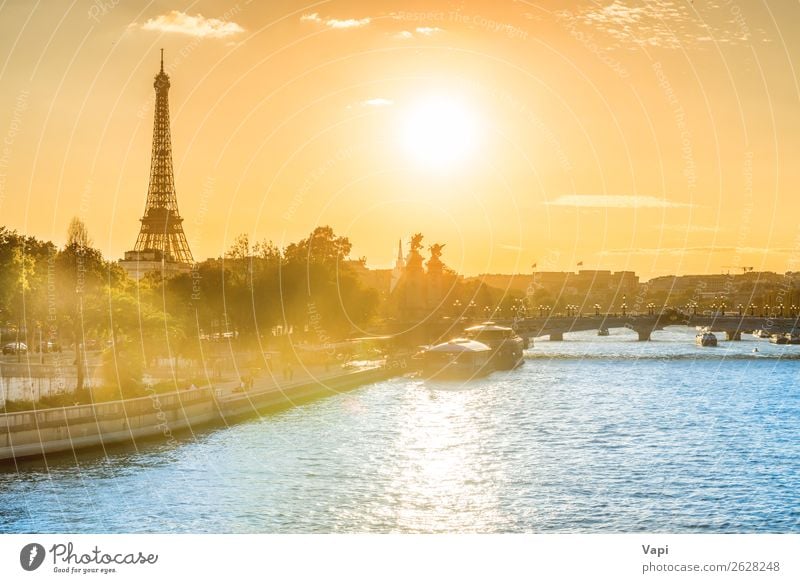 Schöner Sonnenuntergang mit Eiffelturm schön Ferien & Urlaub & Reisen Tourismus Abenteuer Ferne Freiheit Sightseeing Städtereise Sommer Sommerurlaub Architektur