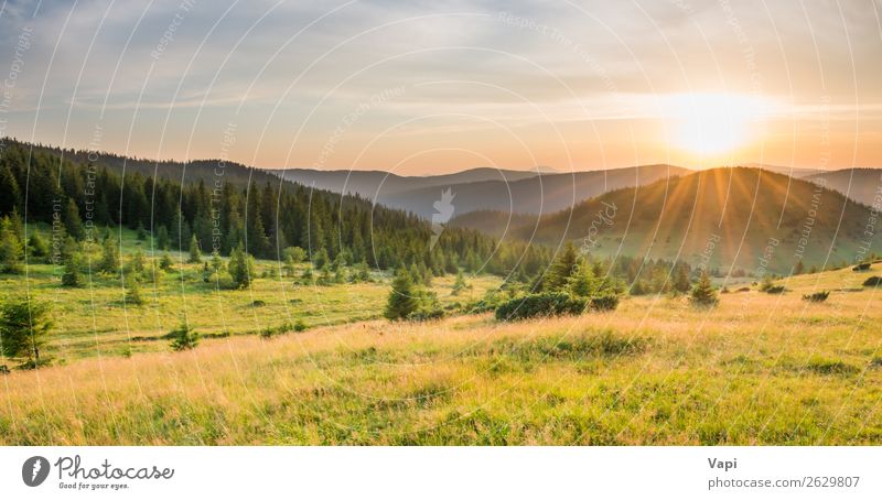 Panorama des Sonnenuntergangs in den Bergen schön Ferien & Urlaub & Reisen Tourismus Abenteuer Freiheit Sommer Sommerurlaub Berge u. Gebirge wandern Umwelt