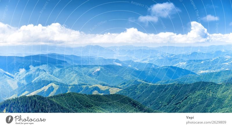 Panorama der blauen Berge und Hügel schön Ferien & Urlaub & Reisen Tourismus Abenteuer Ferne Sommer Berge u. Gebirge wandern Umwelt Natur Landschaft Himmel