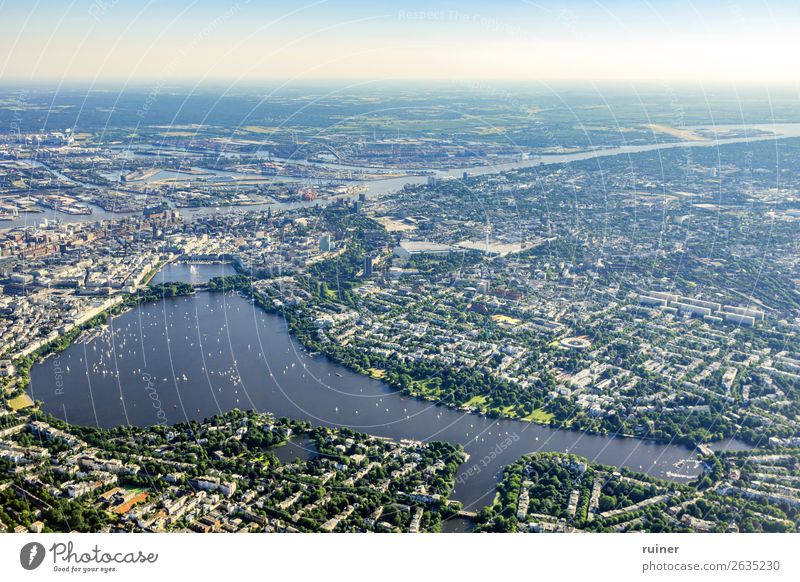Luftaufnahme Hamburg Alster Sommer Segeln Segelboot Skyline Stadt