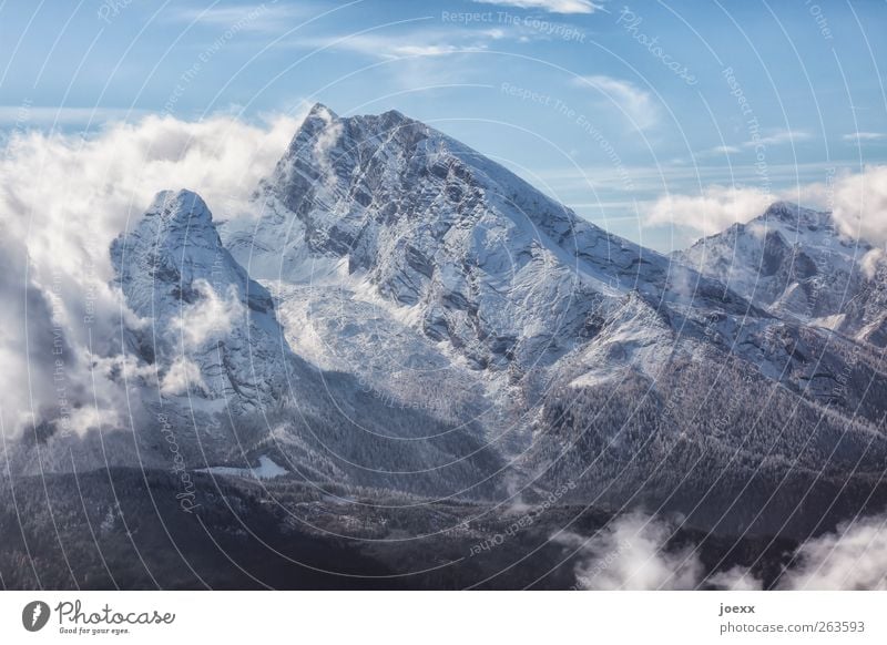 Urgestein Landschaft Luft Himmel Wolken Schönes Wetter Wind Schnee Berge u. Gebirge Schneebedeckte Gipfel gigantisch groß hoch blau grau schwarz weiß kalt Natur