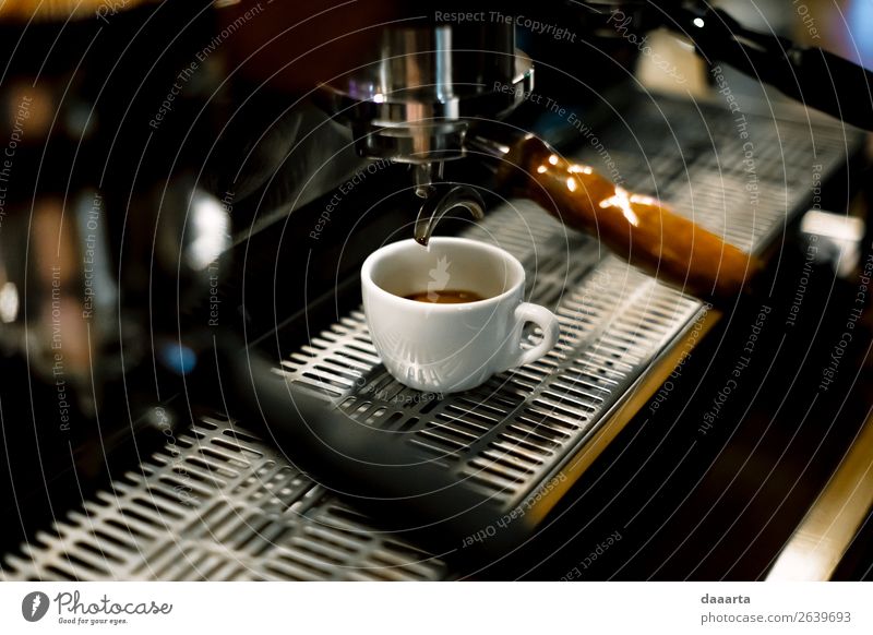 Morgenkaffee 9 Getränk trinken Heißgetränk Kaffee Espresso Becher Kaffeepause Kaffeemaschine Café Kantine Lifestyle elegant Stil Design Freude Leben harmonisch