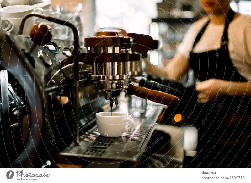 Morgenkaffee 7 Getränk Heißgetränk Kakao Kaffee Latte Macchiato Espresso Becher Kaffeemaschine Café Kantine Lifestyle elegant Stil Freude Leben harmonisch