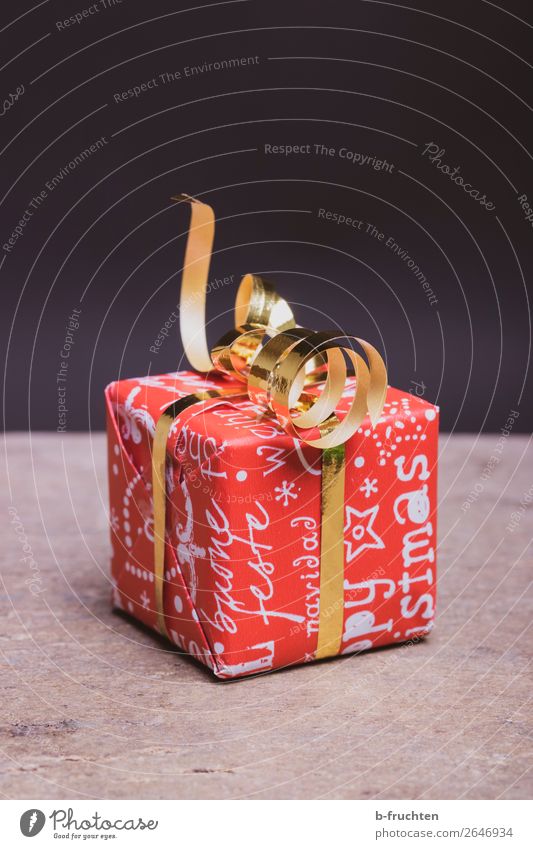 Weihnachtsgeschenk kaufen Freude sparen Weihnachten & Advent Verpackung Dekoration & Verzierung Schleife wählen gold rot Solidarität Hilfsbereitschaft dankbar