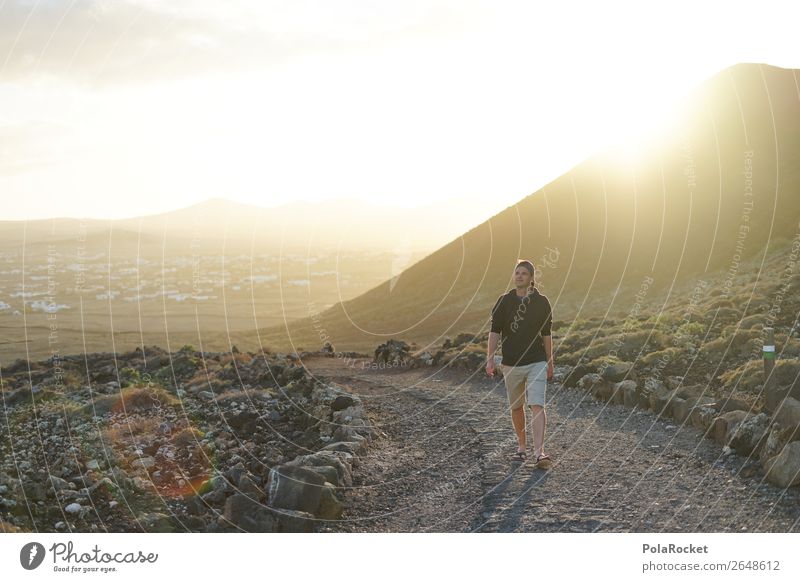 #AS# OUT OF THE SUN 1 Mensch ästhetisch wandern Außenaufnahme Wege & Pfade Fuerteventura Vulkan Sonne Sonnenstrahlen Mann Abenteuer laufen Berge u. Gebirge