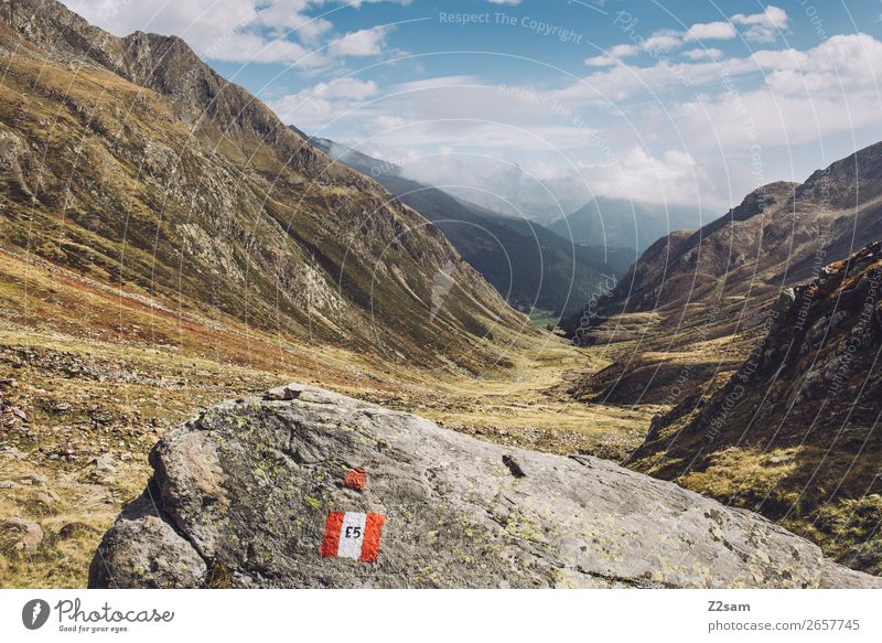 E5 Wanderweg | Timmelsjoch | Südtirol Abenteuer wandern Natur Landschaft Himmel Wolken Schönes Wetter Felsen Alpen Berge u. Gebirge gigantisch Unendlichkeit