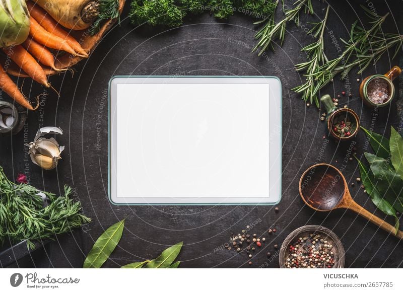 Tablet PC und gesunde Lebensmitteln Gemüse Kräuter & Gewürze Öl Ernährung Bioprodukte Vegetarische Ernährung Diät Geschirr kaufen Design Gesunde Ernährung