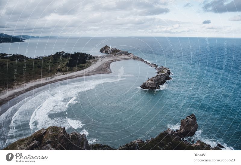 Castlepoint Natur Landschaft Wasser Erde Himmel Wolken Horizont Wellen Küste Strand Leuchtturm Sand blau Reisefotografie reisend Neuseeland Stimmung Farbfoto