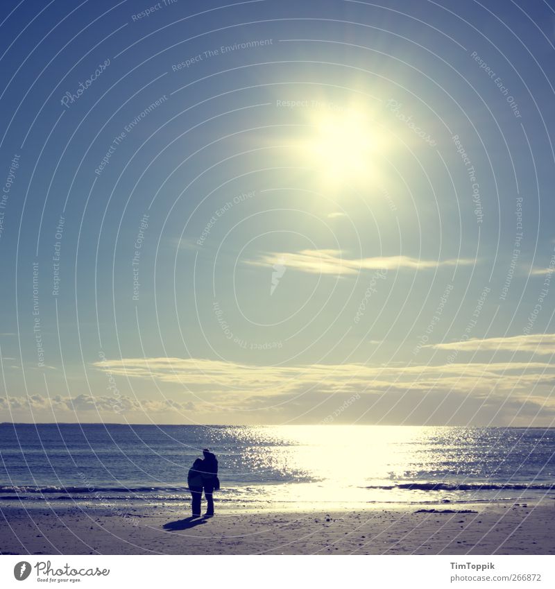 300 Jahre Photocase: Ewige Liebe Strand Nordsee Borkum Ostfriesische Inseln Liebespaar 2 Menschen Romantik Fernweh Küste Urlaubsstimmung Urlaubsort Zusammensein