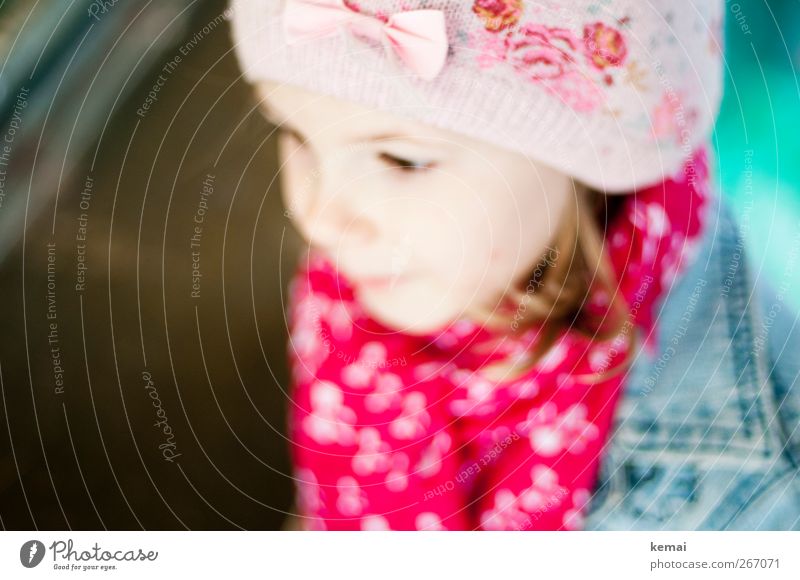 Schleifle Mensch feminin Kind Kindheit Leben Kopf 1 3-8 Jahre Mode Accessoire Halstuch Schal Mütze Schleife klein niedlich rosa Farbfoto Gedeckte Farben