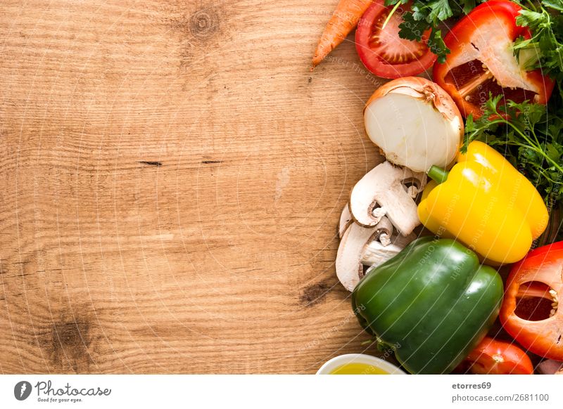 Gesunde Ernährung. Mediterrane Ernährung. Obst und Gemüse Mittelmeer mediterran Diät Gesundheit Lebensmittel Foodfotografie Frucht Fisch Getreide Nut Oliven