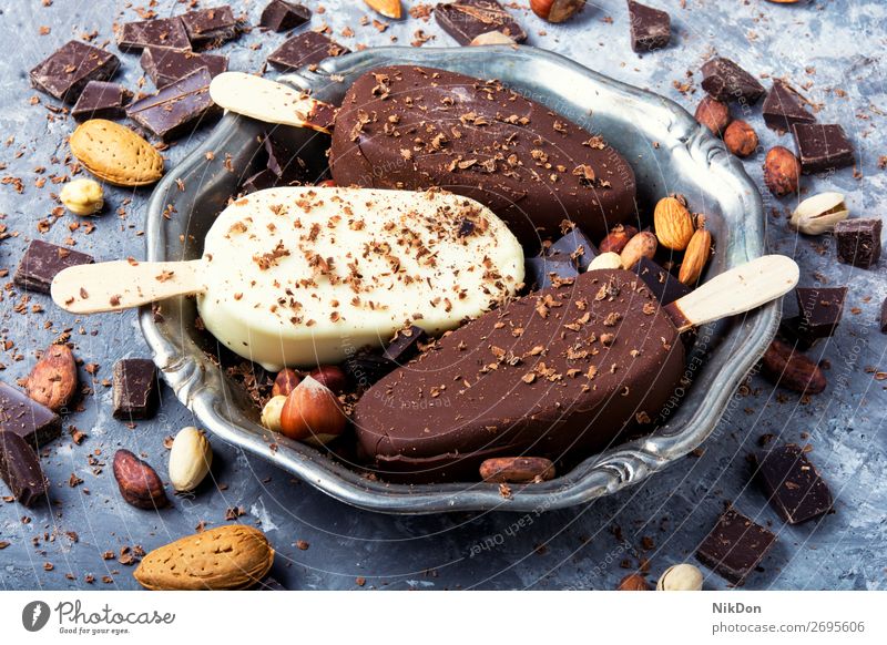 Schokoladeneis-Hintergrund Eisbecher Eiscreme süß Dessert gefroren kalt Sahne Speiseeis Kakao Kaffee kleben Trüffel Nut Sommer Geschmack Vanille Molkerei cremig