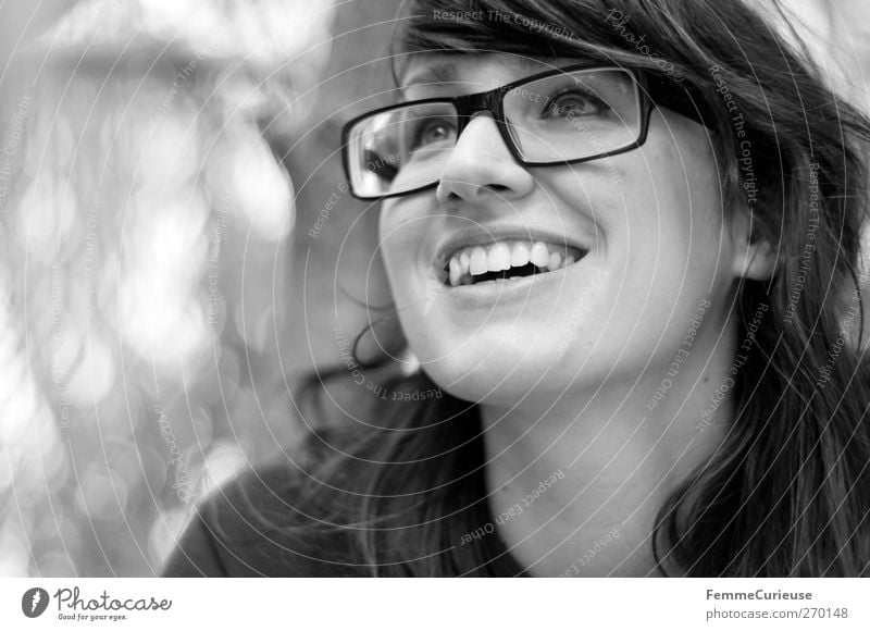 Perlweiss-Lächeln. feminin Junge Frau Jugendliche Erwachsene Kopf Haare & Frisuren Gesicht Mund Zähne 1 Mensch 18-30 Jahre Zufriedenheit Erfolg Erholung