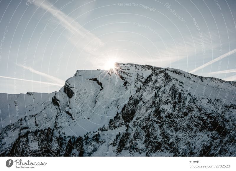 Klewenalp - Berg - Sonne - Gegenlicht Umwelt Natur Landschaft Himmel Winter Schnee Alpen Berge u. Gebirge Gipfel Schneebedeckte Gipfel natürlich blau Schweiz