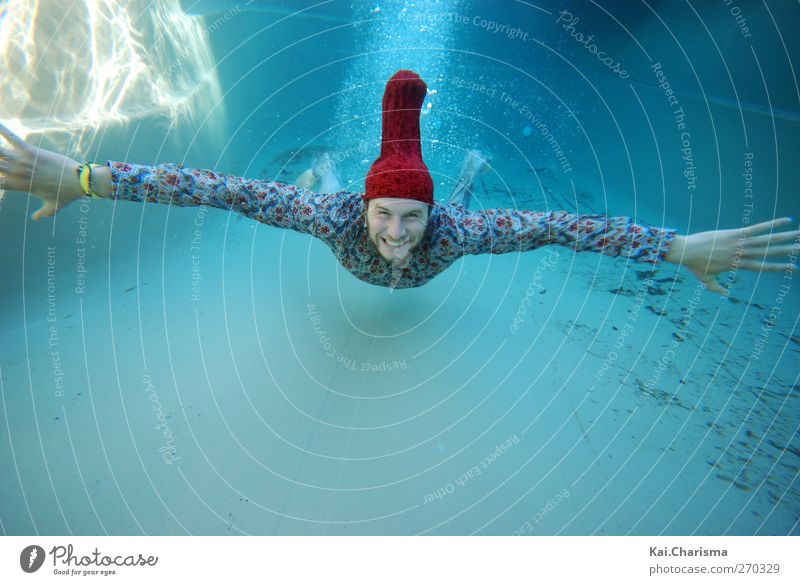 Fly under Water Lifestyle Freude Fitness Schwimmen & Baden Freizeit & Hobby Freiheit tauchen Schwimmbad maskulin Junger Mann Jugendliche Leben 1 Mensch