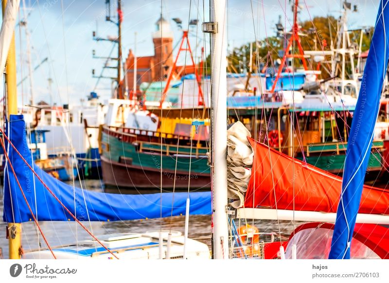 Haafen von Stolpmünde, Polen Ferien & Urlaub & Reisen Fischerdorf Jachthafen Fröhlichkeit frisch Hafen Fischereihafen Ustka Leuchtturm alt romantisch malerisch