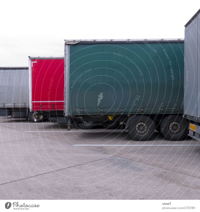 TruX Arbeitsplatz Güterverkehr & Logistik Verkehr Verkehrsmittel Verkehrswege Straße Lastwagen Anhänger alt authentisch einfach Klischee geheimnisvoll
