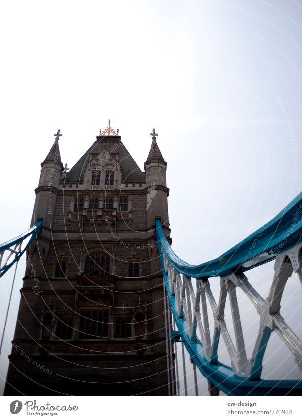 zwischen Southwark und Tower Hamlets Technik & Technologie London Großbritannien Europa Stadt Hauptstadt Hafenstadt Stadtzentrum Altstadt Menschenleer Brücke