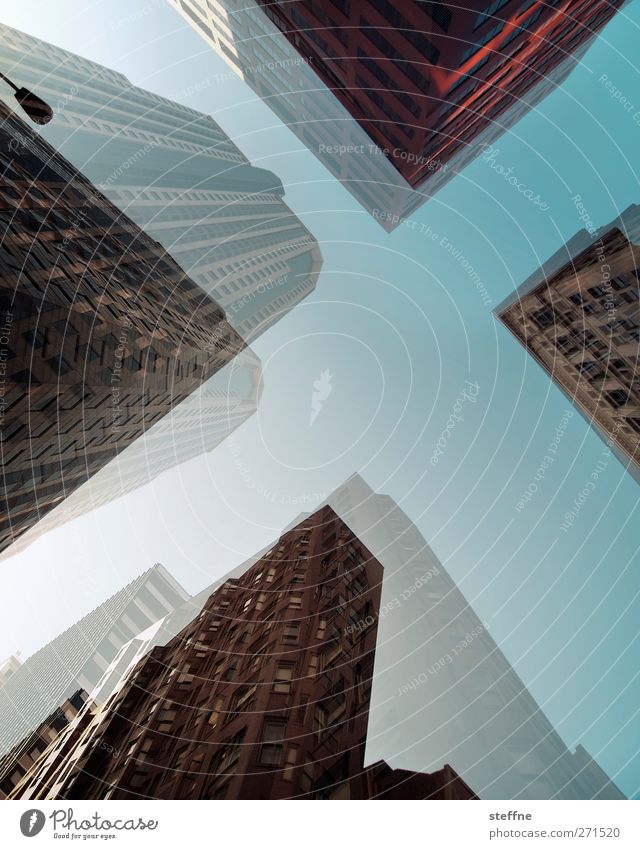 Ein X für ein X vormachen St. Louis USA Stadt Stadtzentrum Skyline Hochhaus Doppelbelichtung Farbfoto Außenaufnahme Textfreiraum Mitte Froschperspektive