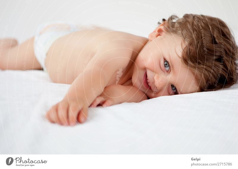 Baby mit einem Jahr aufstehen aus dem Bett Freude Glück schön Haut Gesicht Leben Kind Mensch Kleinkind Junge Mann Erwachsene Kindheit Lächeln schlafen