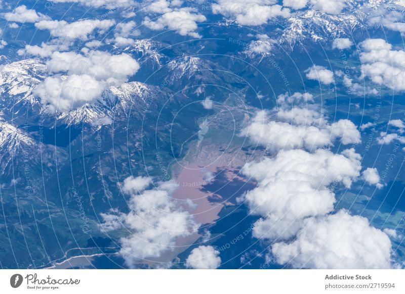 Bergrücken in den Wolken Berge u. Gebirge Reichweite Fluggerät Dröhnen Schnee Panorama (Bildformat) Landschaft extrem Aussicht Gipfel Quadkopter weiß