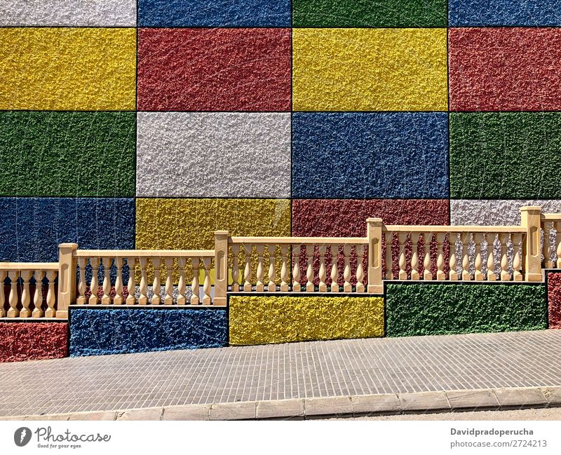Mehrfarbig texturierter abstrakter Wandkunsthintergrund Hintergrundbild Farbe mehrfarbig Konsistenz Quadrat horizontal Kreativität Kulisse