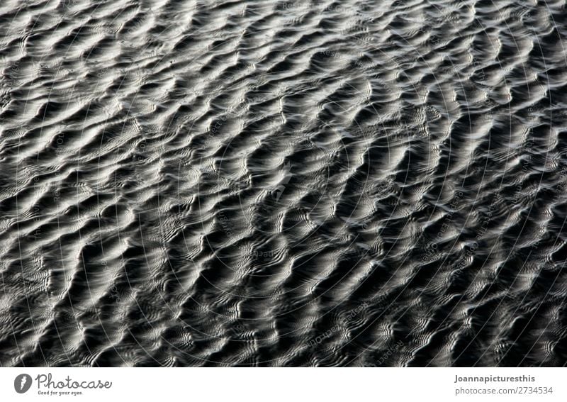 Deep Meditation Schwimmen & Baden Industrie Kunst Urelemente Wasser Klima Klimawandel Wellen Nordsee Meer See Fluss Erdöl bedrohlich dunkel Flüssigkeit nass