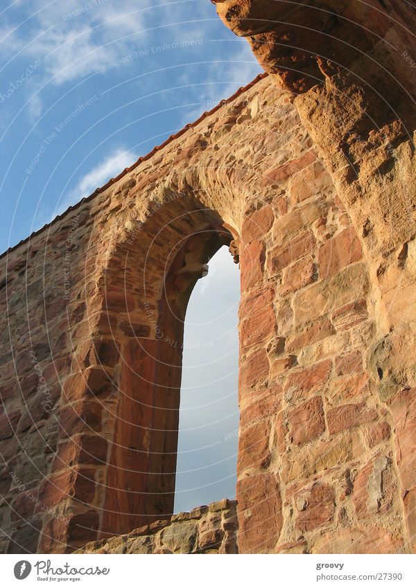 Ruine im Abendlicht Gemäuer Fenster Sandstein Architektur Himmel Mittelalter Kloster Religion & Glaube Burg oder Schloss