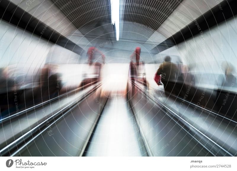 Busy Arbeitsweg Mensch Tunnelblick Unterführung Rolltreppe U-Bahntunnel rennen Bewegung Fortschritt Sicherheit Stress Überwachung Ziel Zukunft Business