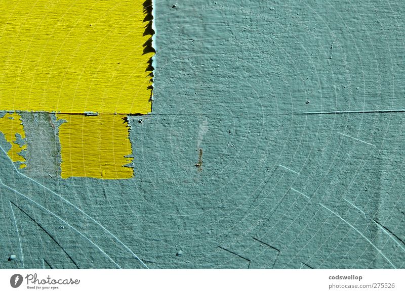enter the ninja Mauer Wand Fassade Schriftzeichen gelb grün Strukturen & Formen Farbfoto Außenaufnahme Detailaufnahme abstrakt Menschenleer Textfreiraum rechts